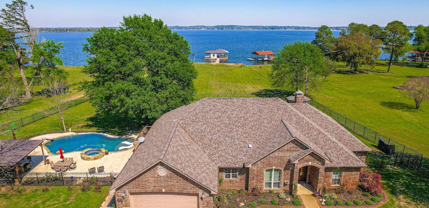 House with pool