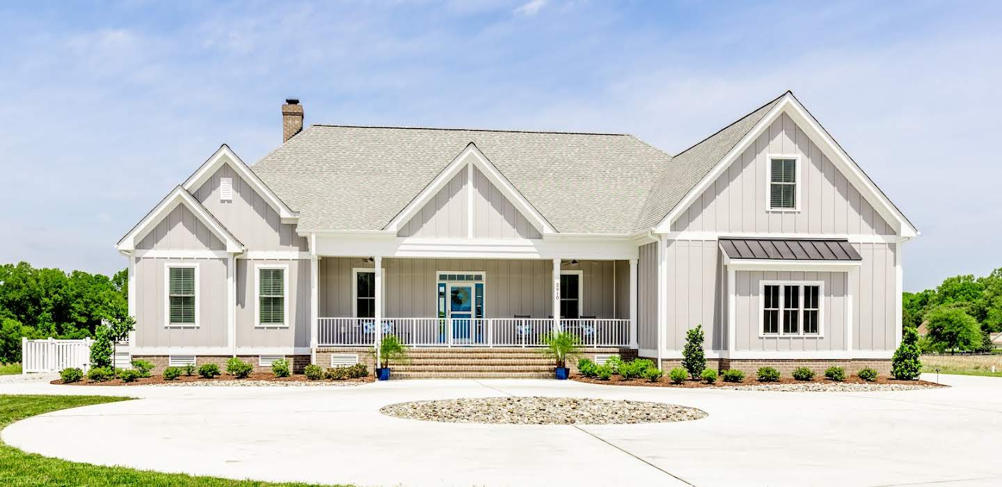 House with pool