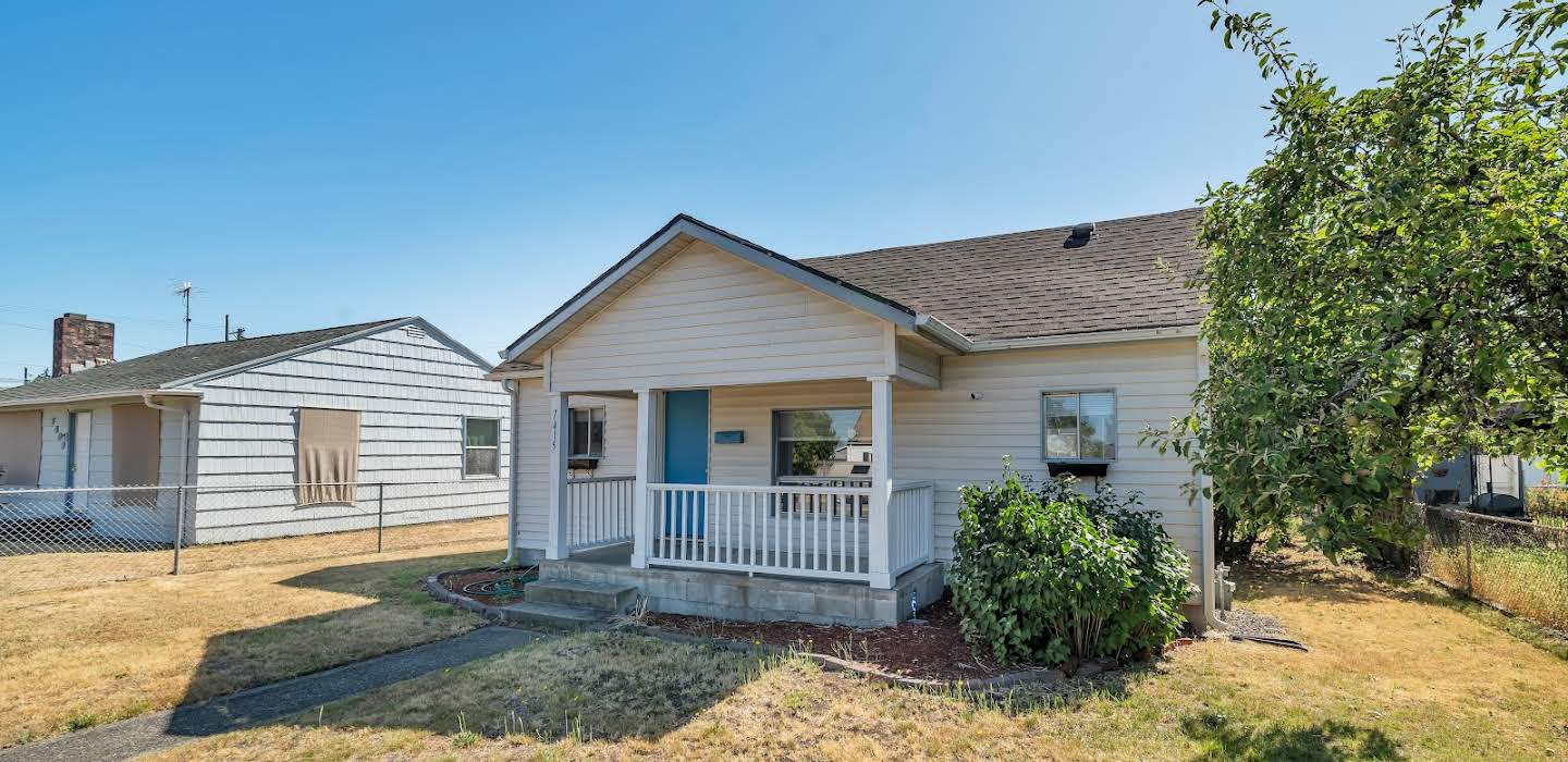 House with garden